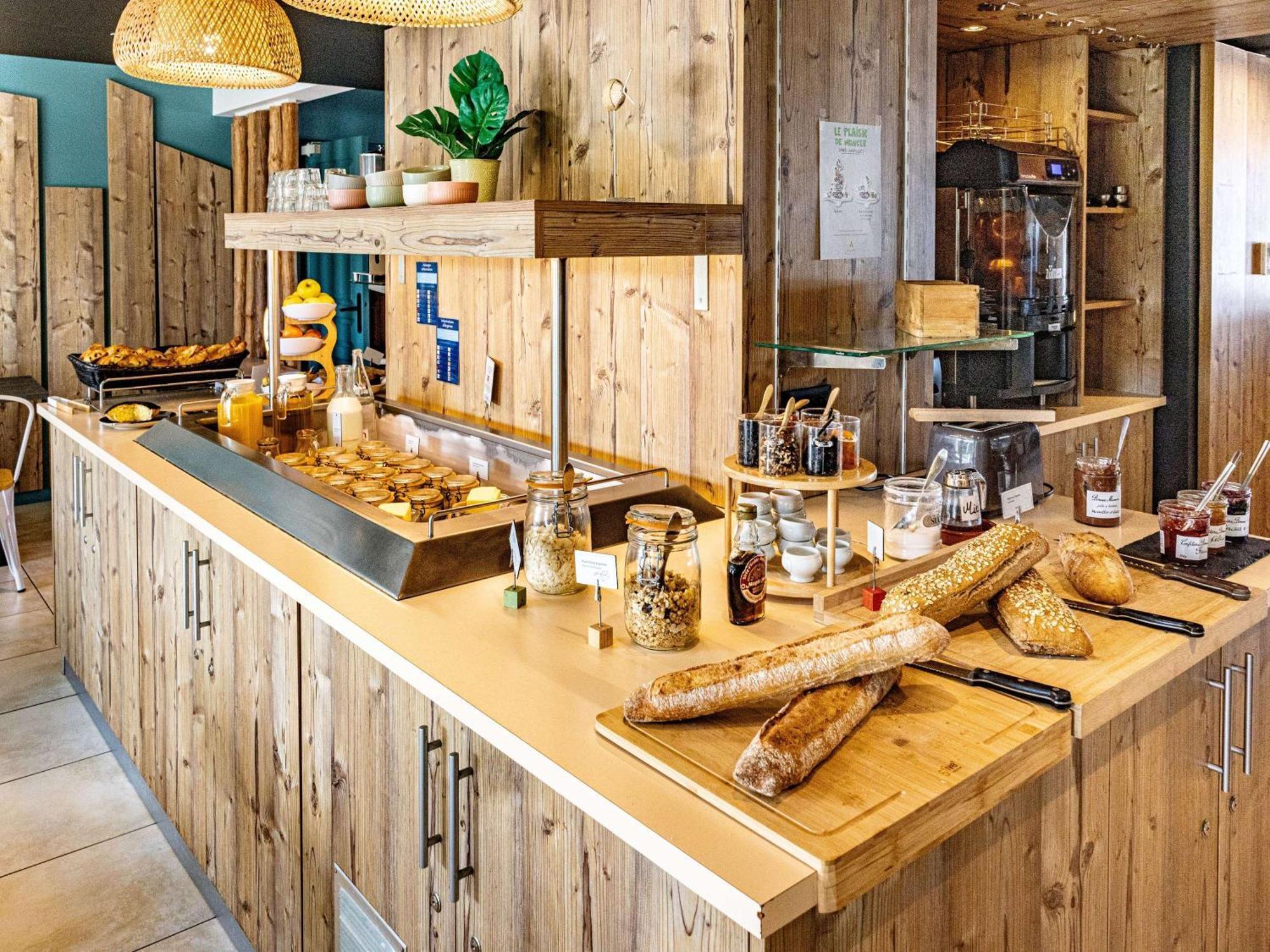 Ibis Styles Marennes D'Oleron Marennes (Charente-Maritime) Exterior foto